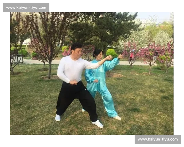 钟老师武术课堂:大树从体弱少年到功夫达人的蜕变 钟老师武术课堂:大树从体弱少年到功夫达人的蜕变