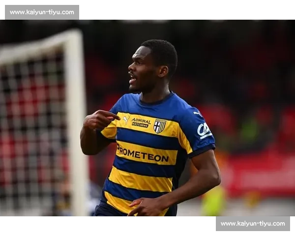 国米帕尔马转会拉锯战:2200 万 + 浮动 VS2500 万固定,博尼花落谁家? 国米帕尔马转会拉锯战:2200 万 + 浮动 VS2500 万固定,博尼花落谁家?