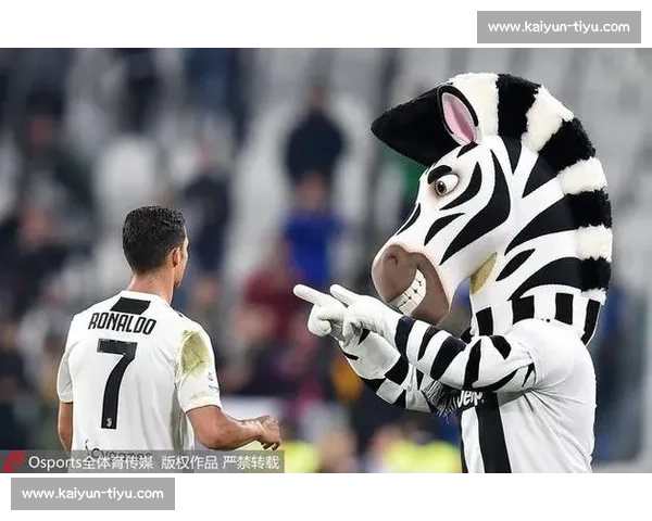 设计师 Mattia Zingale 推出五大联赛冠军纪念贴纸 致敬足坛经典赛季